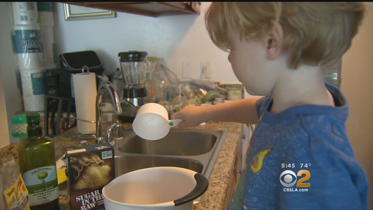 Little Boy With Severe Allergy Can Only Tolerate 12 Foods|CBS Los Angeles